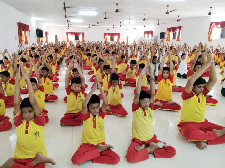 yoga5.jpg-718x539